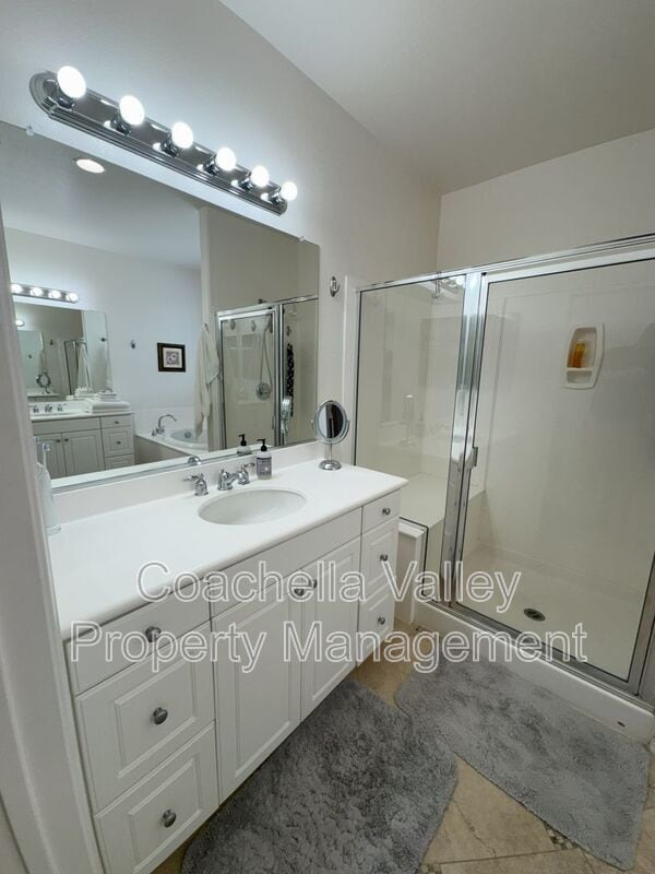 Building Photo - 1290 Esperanza Trail