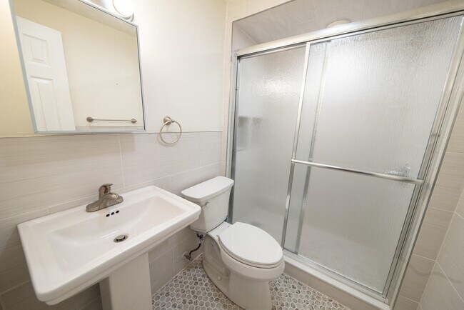 Building Photo - 7723 Bergenline Ave