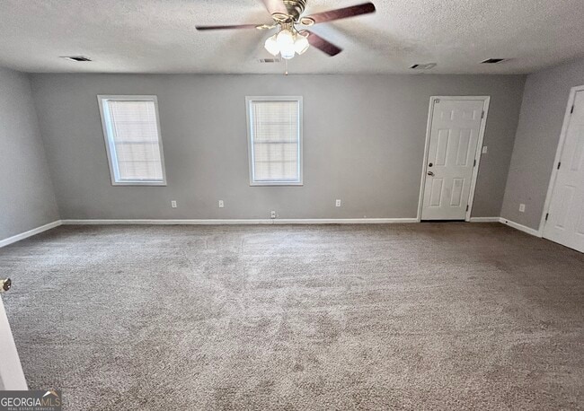 Building Photo - 22 Meadow Chase Way