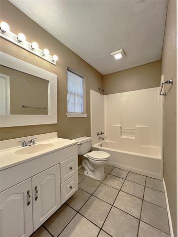 Building Photo - 1023 Fannin St