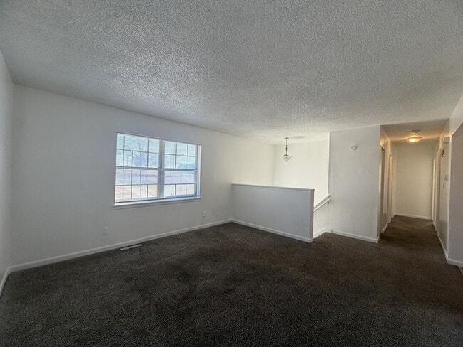 Building Photo - 1112 Olive St