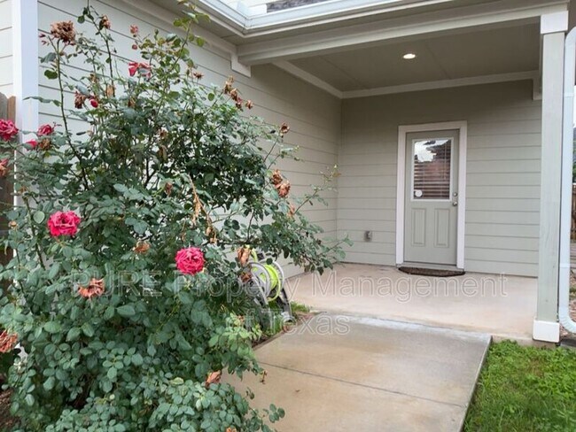 Building Photo - 11708 Coyote Call Way