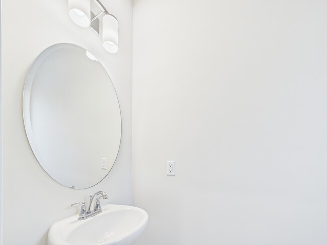 Building Photo - 3022 Hutton Gdns Ln