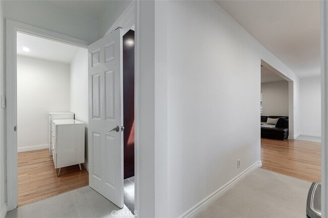 Building Photo - 1217 Elm Ave