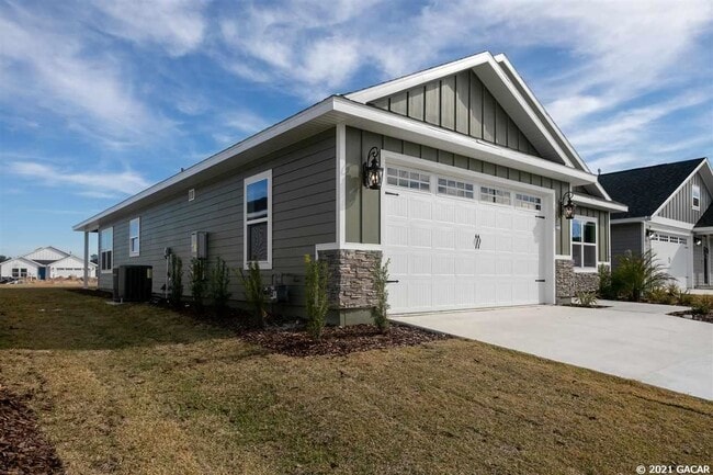 Building Photo - 1689 SW 71st CIR