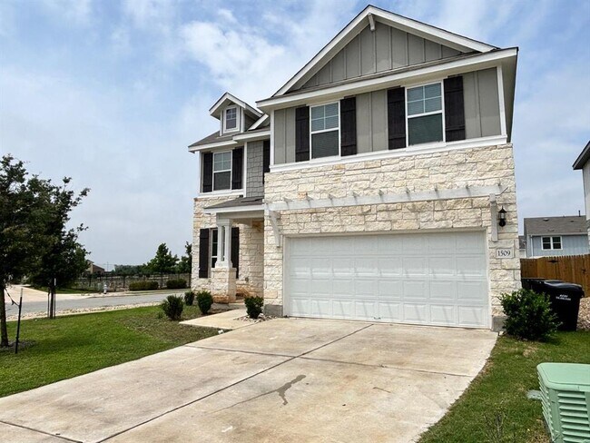 Building Photo - 1509 Hope Rnch Rd