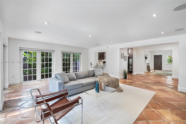 Building Photo - 4150 Ventura Ave