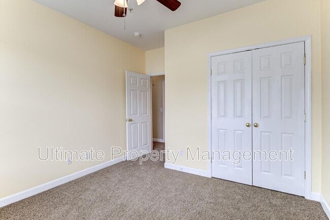 Building Photo - 706 Indica Ct