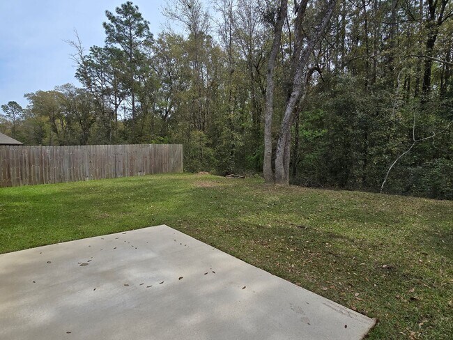 Building Photo - 3-Bedroom Home - Parkside Commons