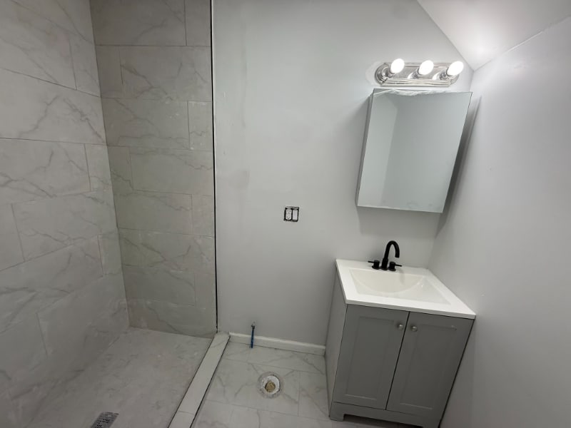 Building Photo - 729 S 10th St