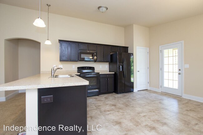 Building Photo - 3 br, 2 bath House - 335 Mertle Drive