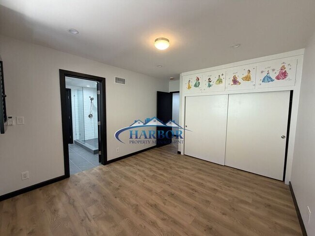 Building Photo - 2315 Sparta Dr