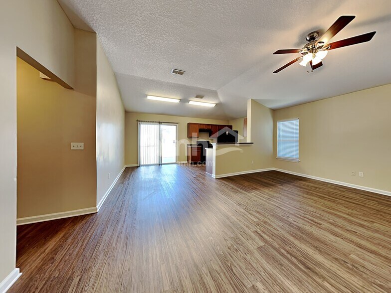 Building Photo - 5723 Village Pond Cir