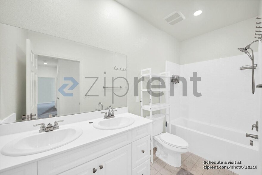 Building Photo - 41207 Alegria Ln