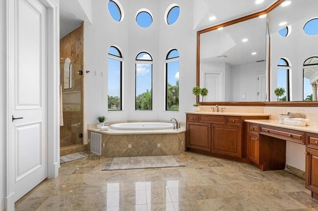 Building Photo - 7240 Lemon Grass Dr