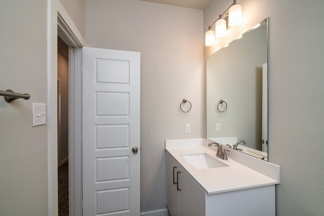 Building Photo - 612 Harvest Moon Dr