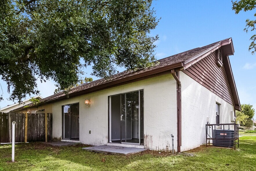 Building Photo - 8611 Drayton Ct