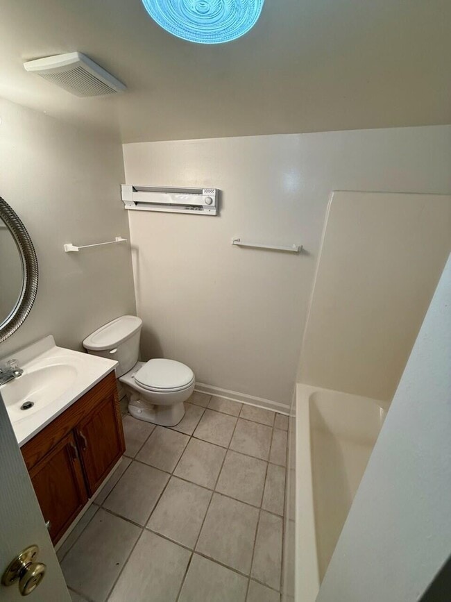 Building Photo - 3120 Radford Rd