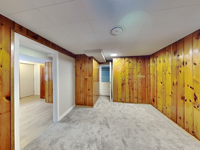 Building Photo - 2092 Bush Ave E