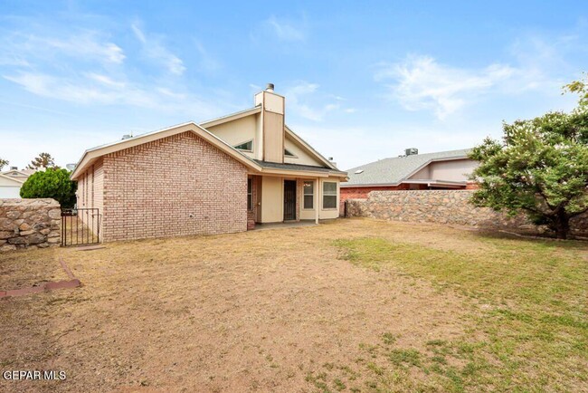 Building Photo - 4720 Loma Grande Dr