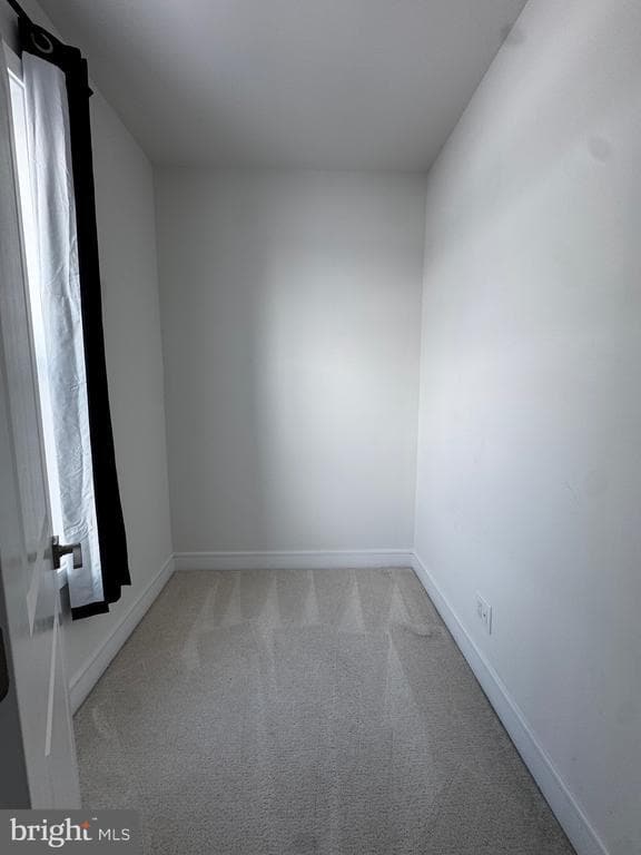 Building Photo - 42708 Darala Dr