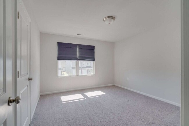 Building Photo - 1123 Sweet Cream Ct