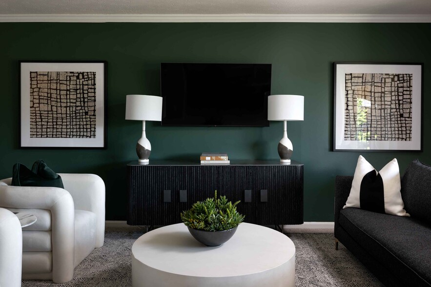 Living room with modern decor - Hurstbourne Grand Apartments