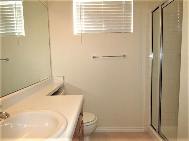 Building Photo - 817 Country Club Dr