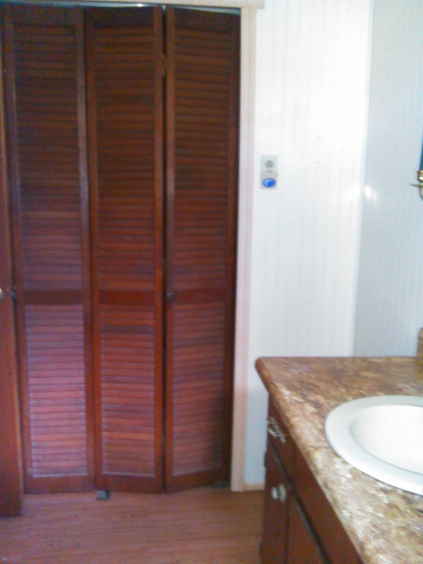 Building Photo - 8310 Middle Butler Rd