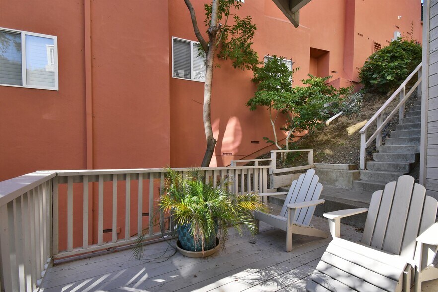 Building Photo - 616 Gravatt Dr