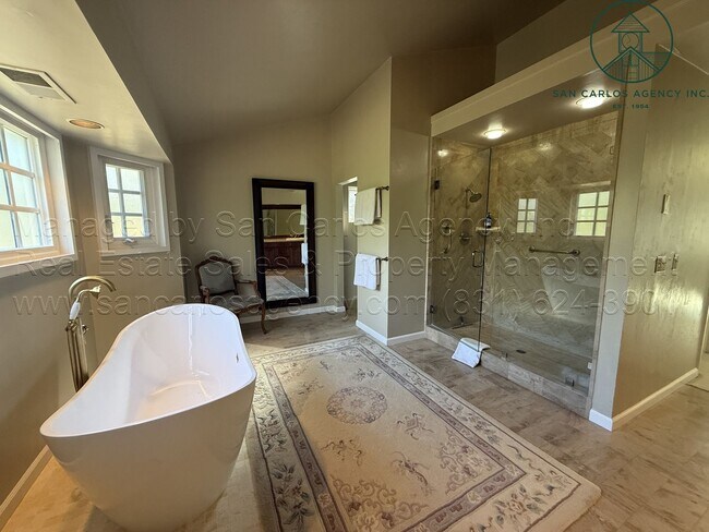 Building Photo - Spacious Five Bedroom Home in Gated High Meadow Neighborhood
