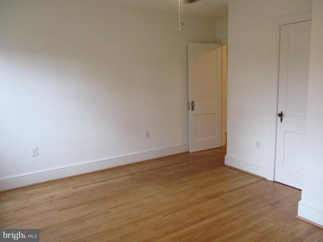 Building Photo - 5945 Franconia Rd