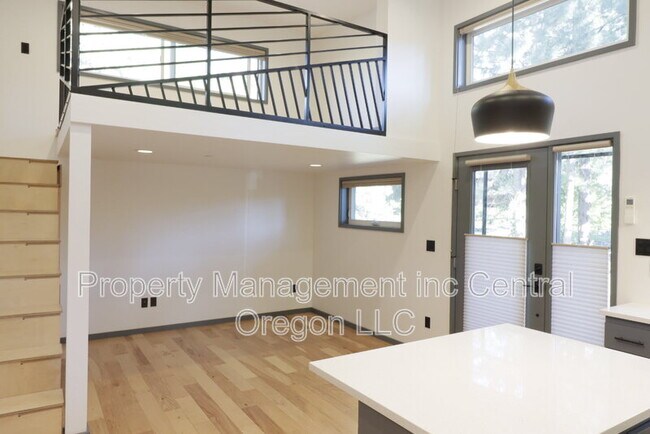 Building Photo - 61304 SE Wizard Ln
