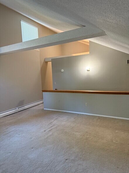 Building Photo - 4 Staunton Ct