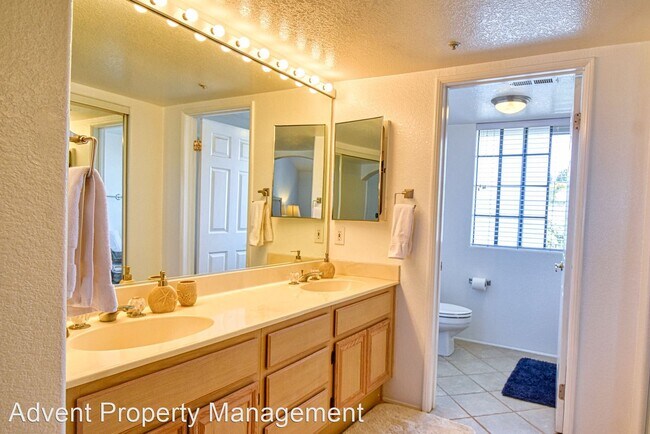 Building Photo - 16430 Avenida Venusto