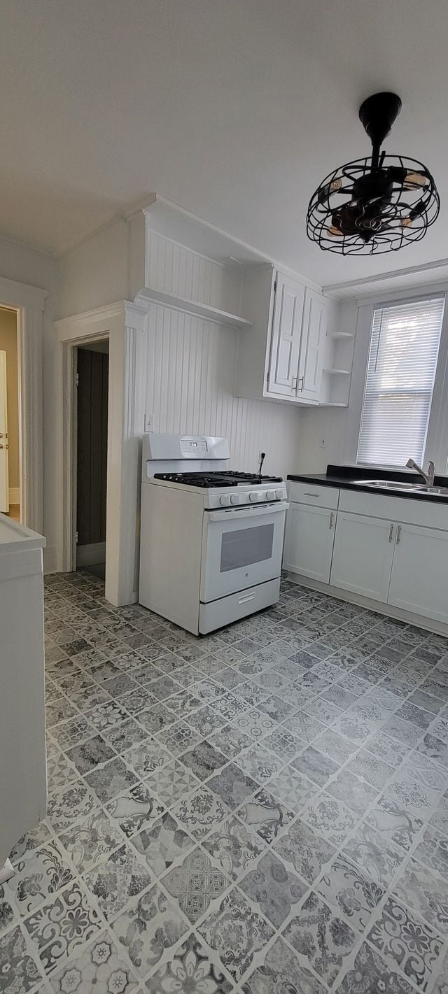 Building Photo - 68 E James St