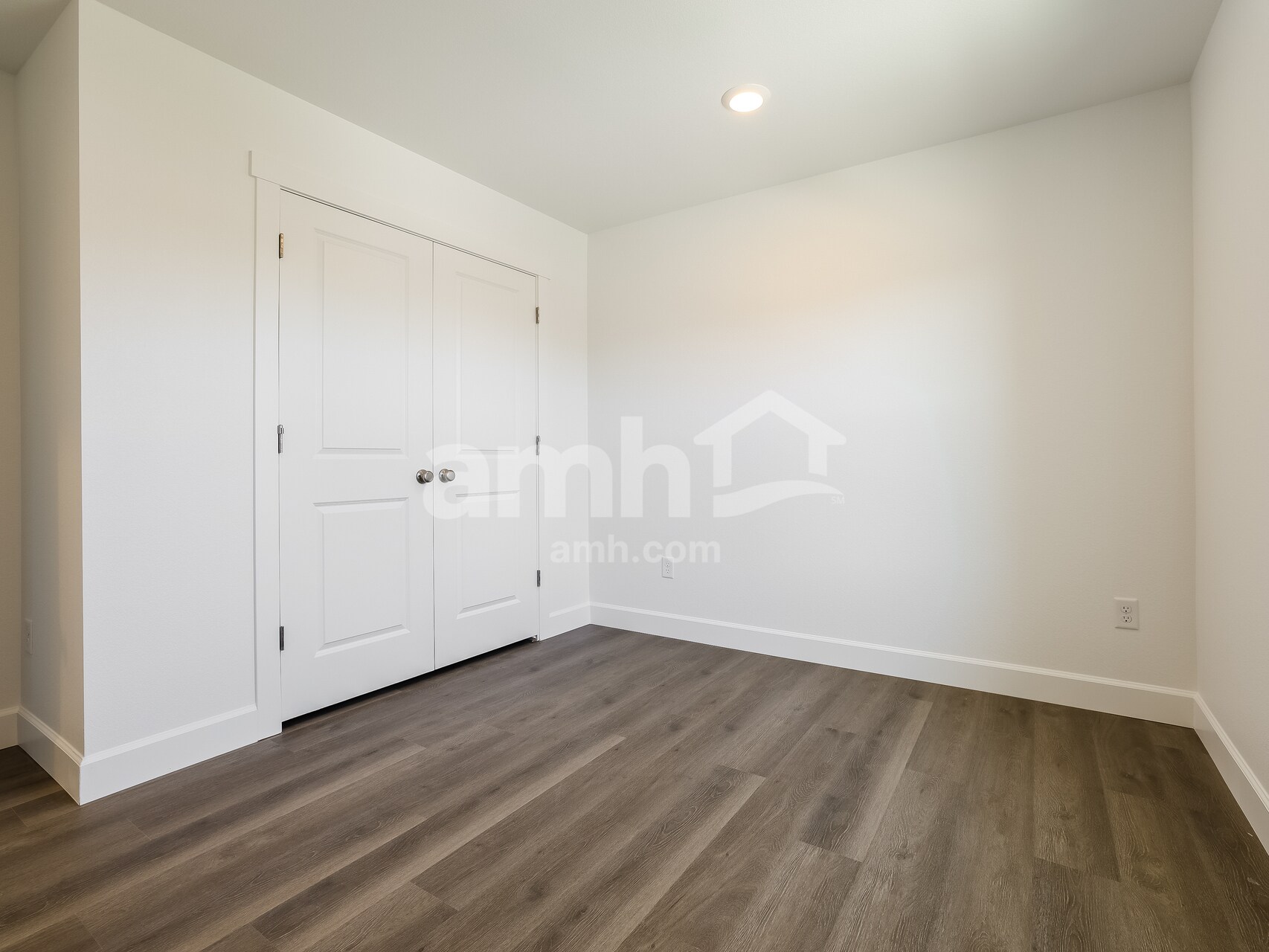 Building Photo - 10061 Potomac St