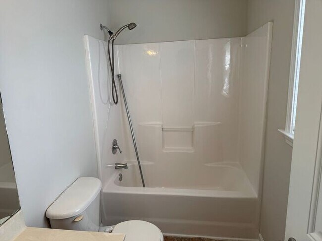 Building Photo - Nice Townhouse! near downtown Landis, NC!