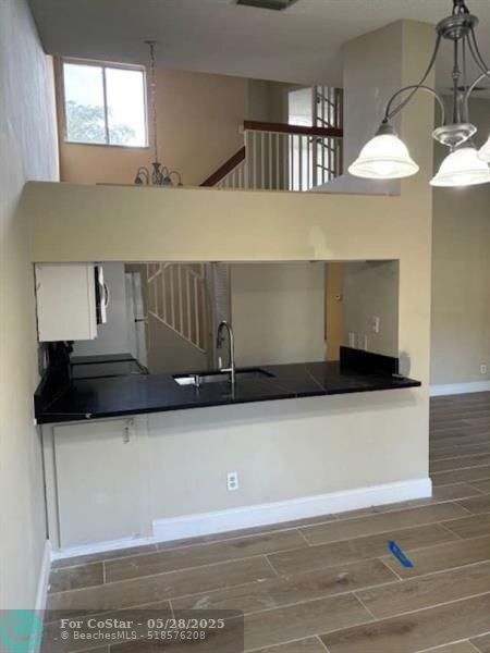 Building Photo - 1068 Coral Club Dr