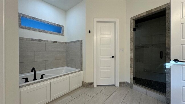 Building Photo - 5806 W Red Maple Dr