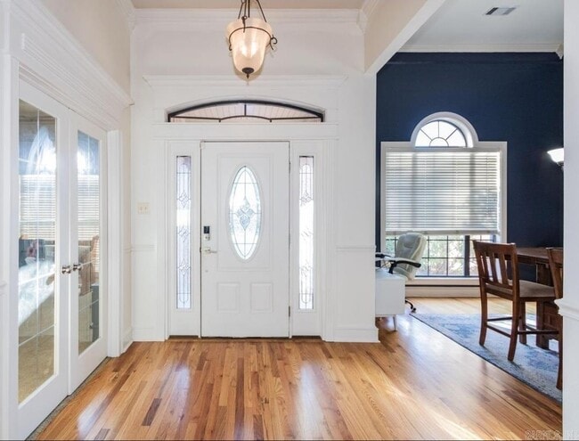 Building Photo - 108 Bouriese Cir