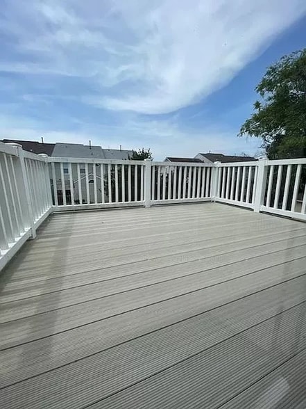 Deck outside Master's - 2509 Hartley St