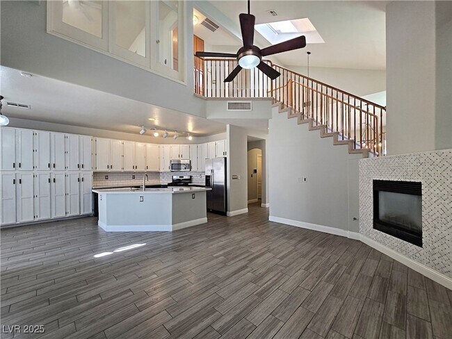 Building Photo - 53 Desert Dawn Ln