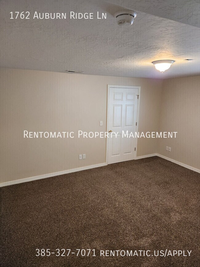 Building Photo - 1762 Auburn Ridge Ln