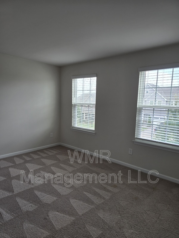Building Photo - 7270 Waterwheel St SW