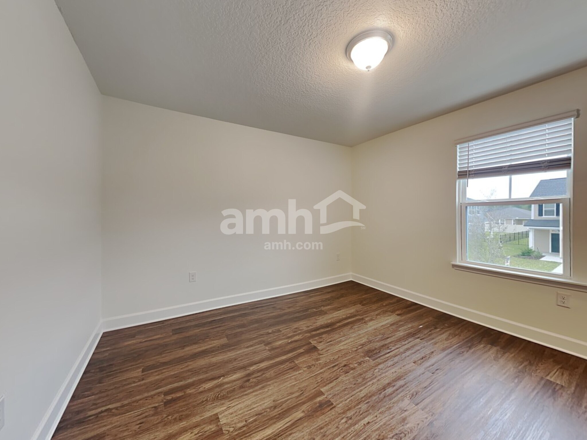 Building Photo - 5825 Hampton Creek Rd