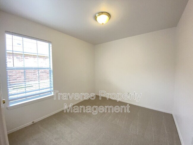 Building Photo - 1703 Novella Ct