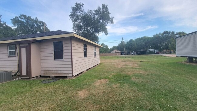 Building Photo - 208 Battlebell Rd