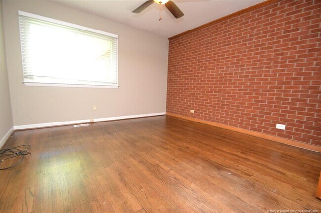 Building Photo - 5131 Lundy Dr