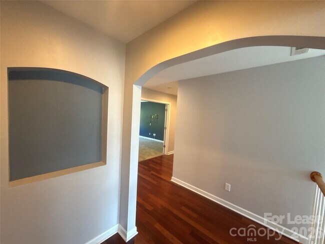 Building Photo - 2413 Merryvale Way